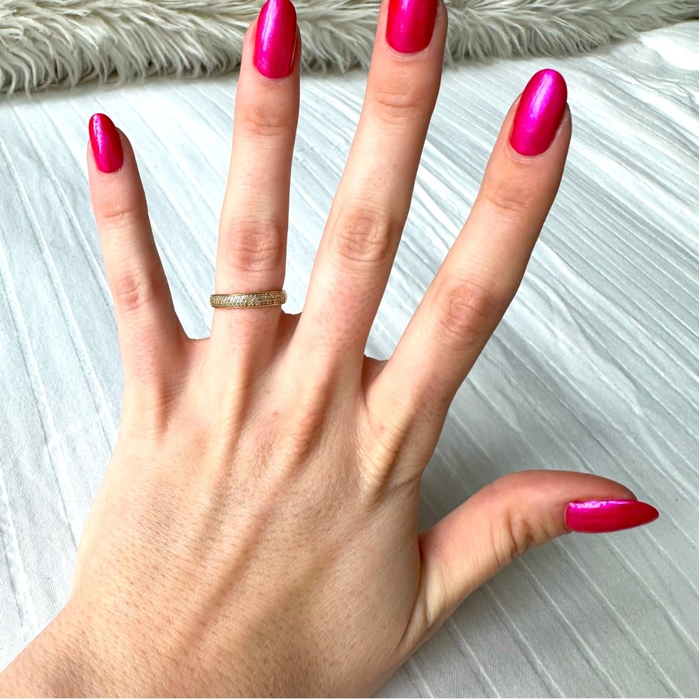 Mejuri Pavé Diamond Bold Half Eternity Ring (size 6)